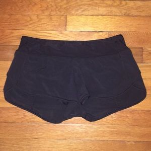 Lulu lemon speed shorts (black) size 4
